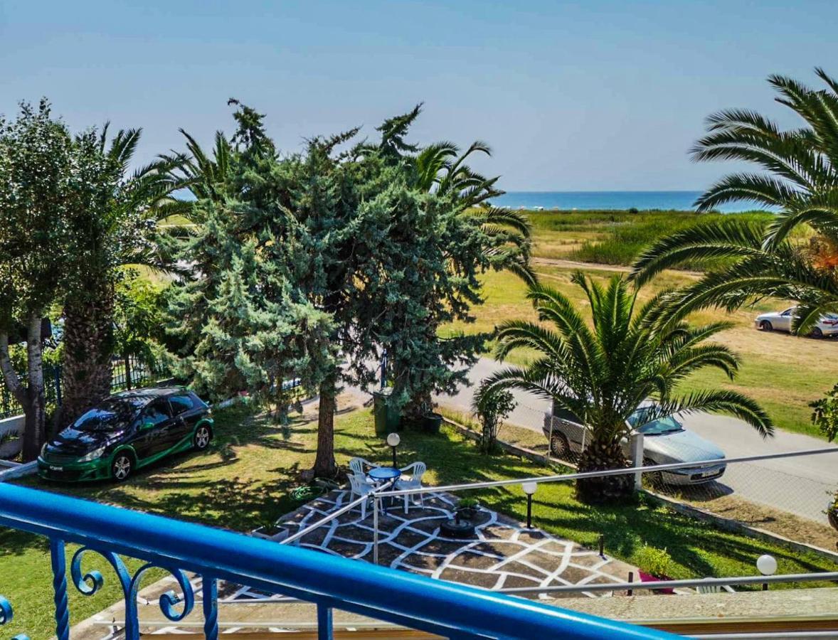 Galinis' Sea Front Studios Nea Kallikrateia Dış mekan fotoğraf