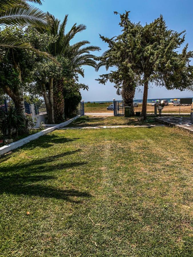 Galinis' Sea Front Studios Nea Kallikrateia Dış mekan fotoğraf