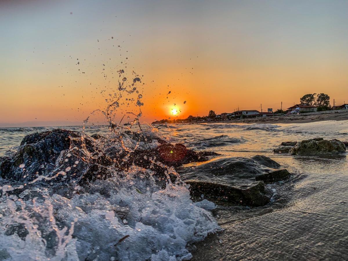 Galinis' Sea Front Studios Nea Kallikrateia Dış mekan fotoğraf